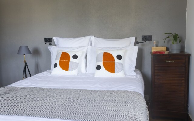 Maison et table d'hôtes le Camélia Blanc