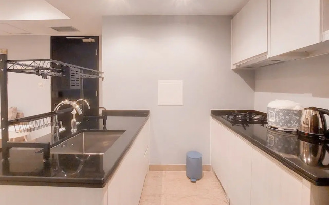 Modern Look And Comfy 1Br Apartment Branz Bsd City