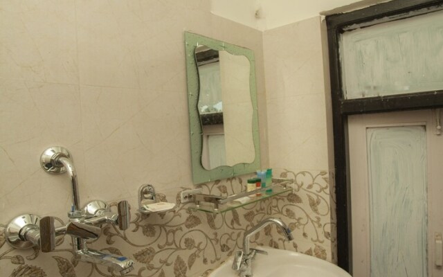 OYO 205 Hotel Geranium