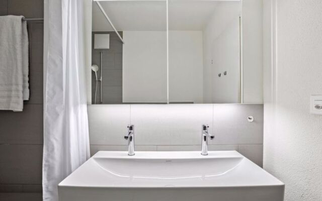 Triangel A Freund/Tryba