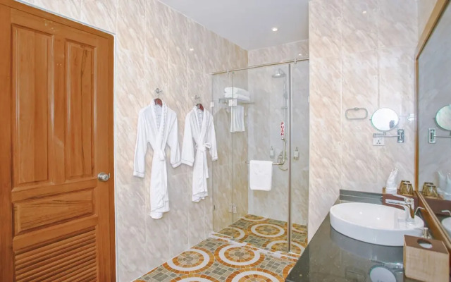Sunset Palace View Suites