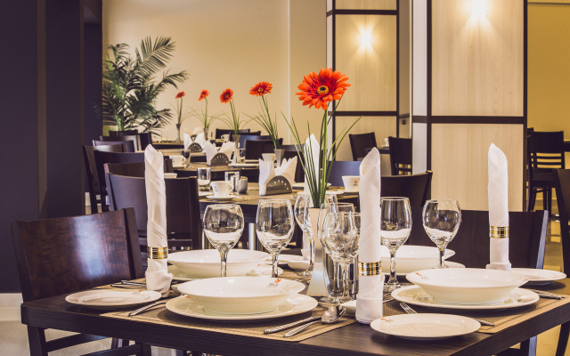Megal Suites Hotel