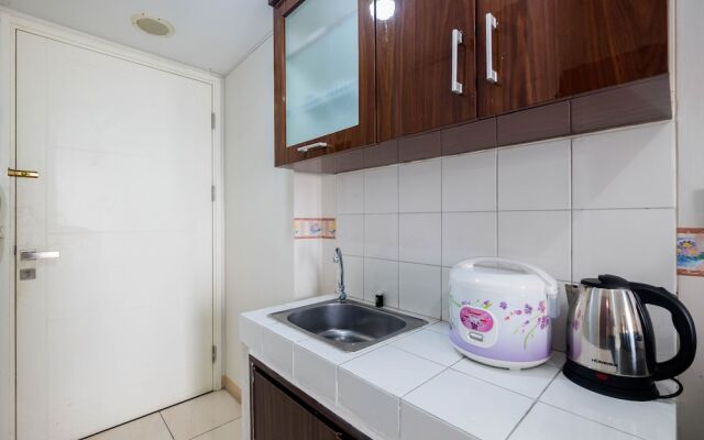 Comfortable Studio at Springlake Summarecon Bekasi Apartment