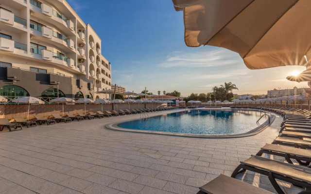 The Navigator - Solaqua