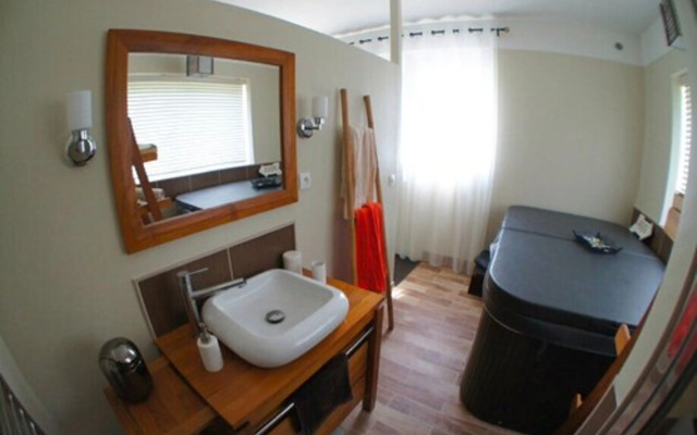 Bed & Breakfast Crosne Plazza & Spa