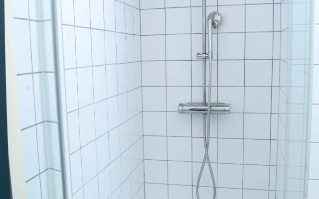 Travel and Live Apartments