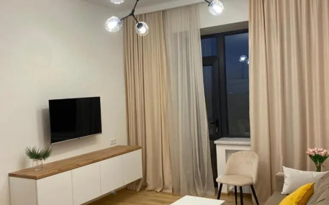 Beautiful apartment with 3 balconies in the center of Yerevan