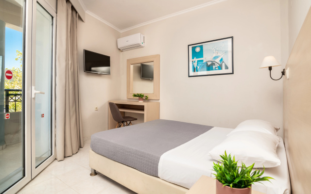 Karras Hotel