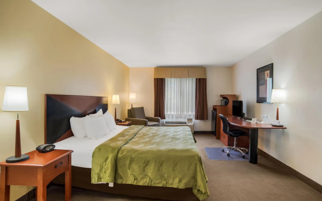 Quality Inn & Suites Chambersburg Northeast