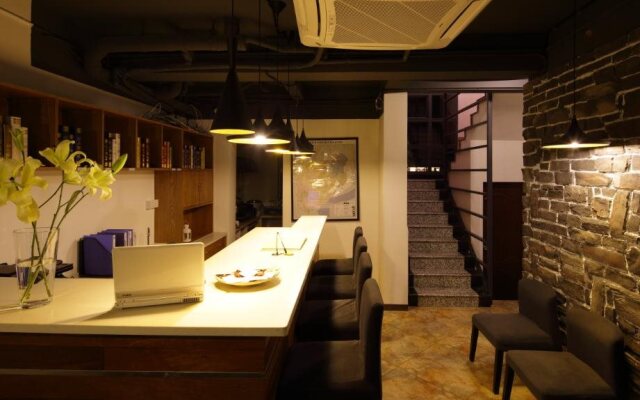 V Theme Inns Hangzhou Lingyin Villa Branch