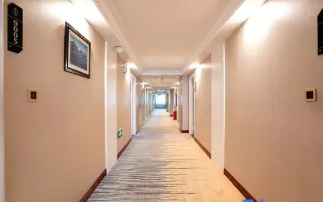 Subi Hotel (International Grand Bazaar)