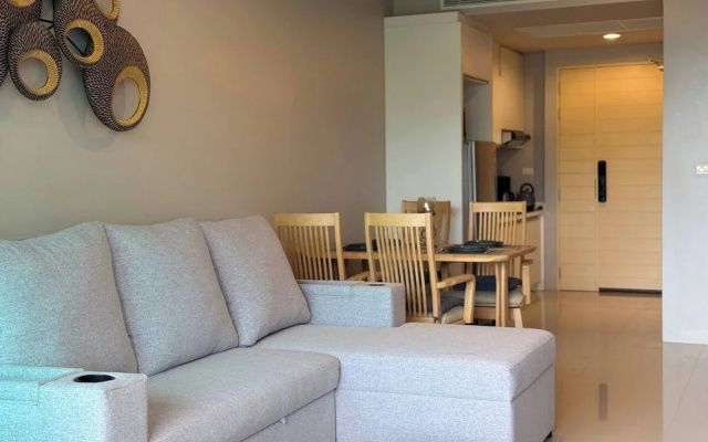 2BR Apartment Pool Gym 1km to Karon Beach