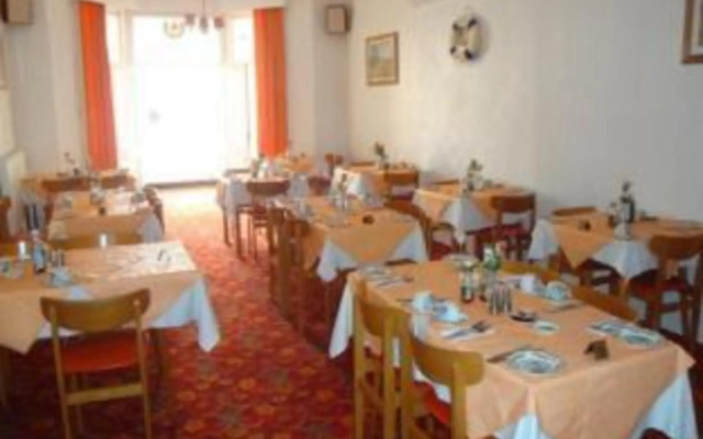 Sandhurst Hotel