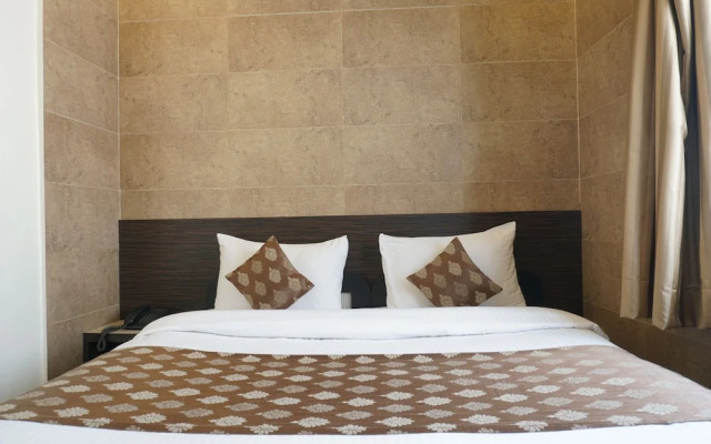 Hotel Pavitra