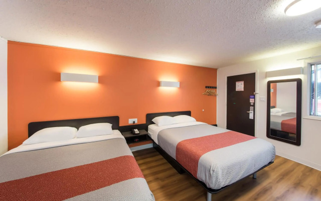 Motel 6 Cranbrook, BC