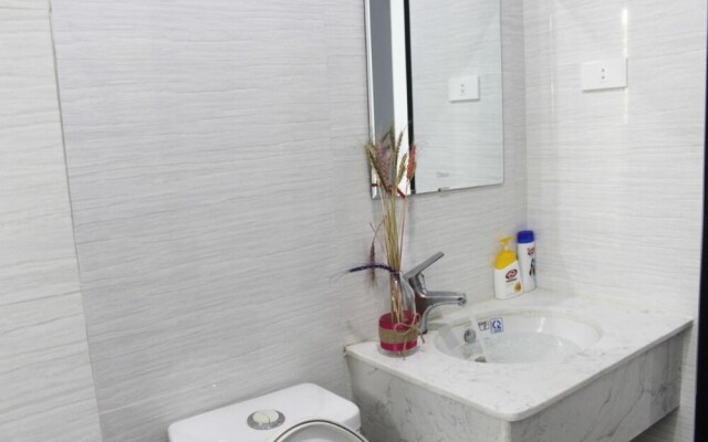 Vuon Hong Hotel & Apartments