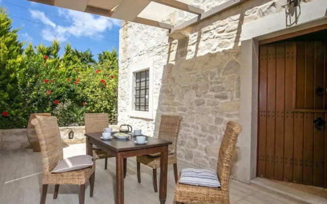 Villa Minos