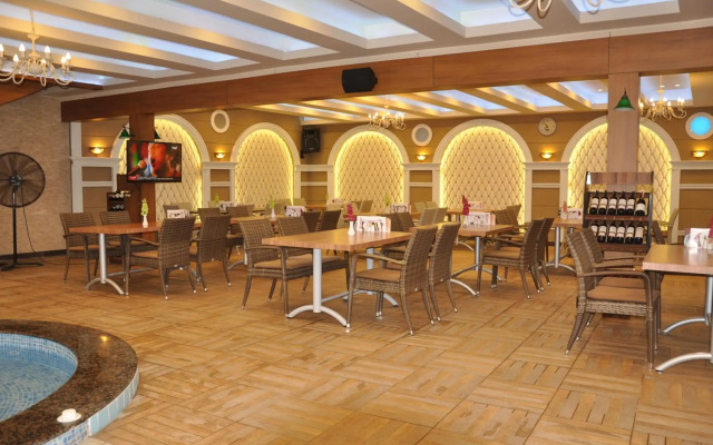 Lavinia Apart Hotel