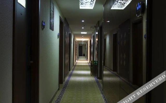 Xindu Business Hotel