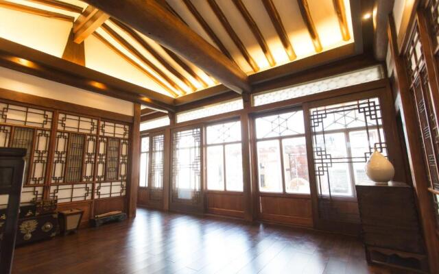 Hanok1957