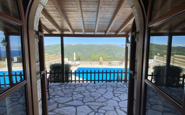 Executive Villa Madouri With Private Pool