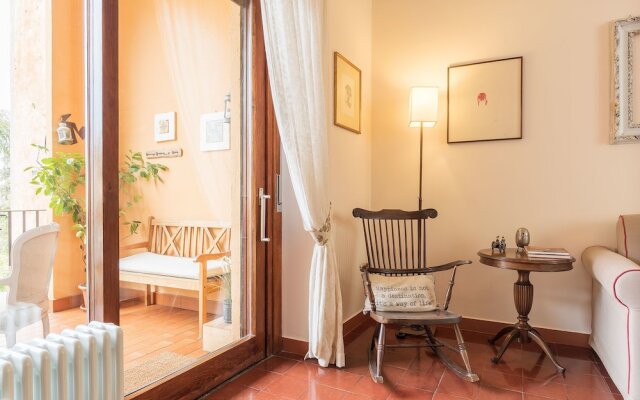 The Quietest Corner of Trastevere, AC & Elevator