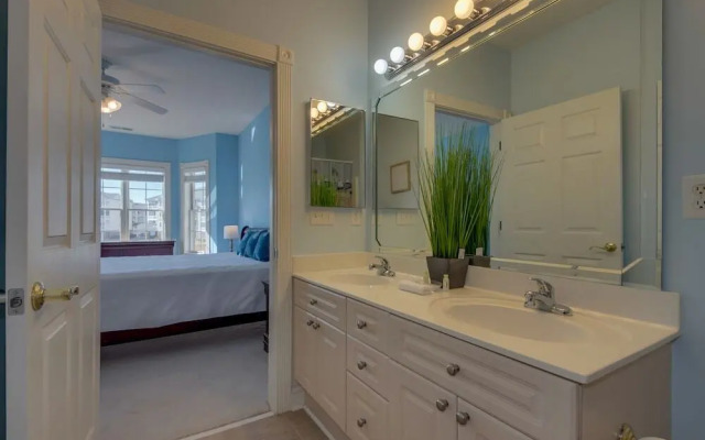 Magnolia Pointe Two-bedroom Apartment 203-4851