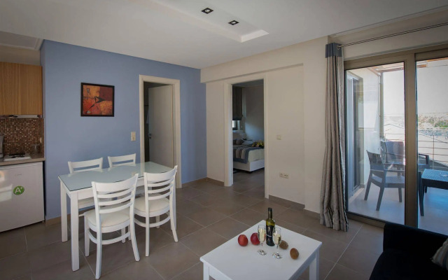 Mantinia Bay Hotel