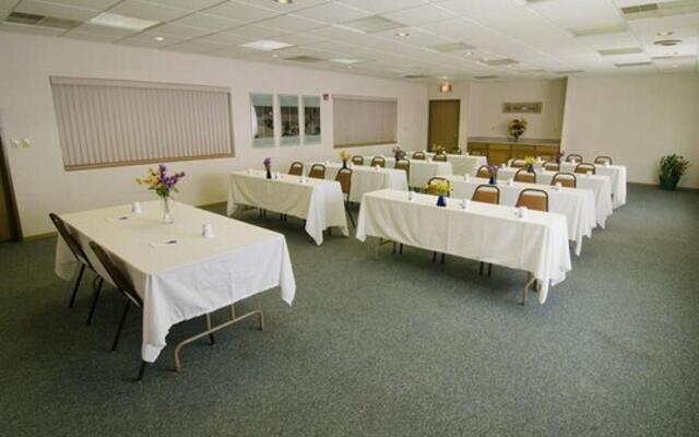 Americas Best Value Inn La Crosse