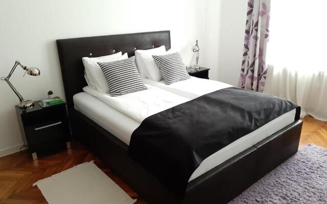 Marshal Urban Downtown apartment