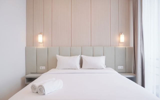 Nice And Comfort 1Br At 25Th Floor Samara Suites Apartment – Guest Rooms – Jakarta