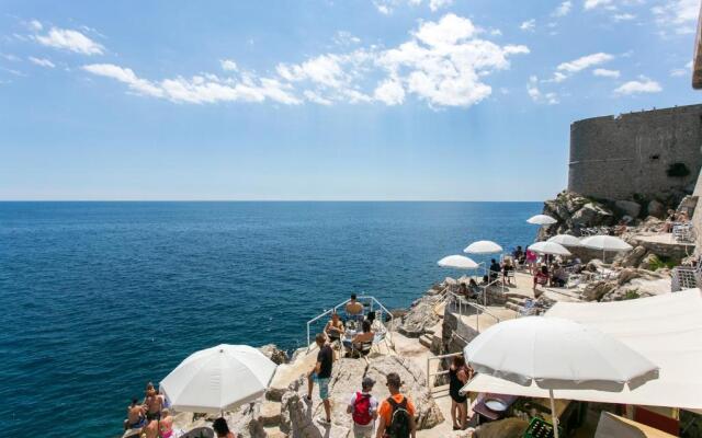Buza Beach Apartments