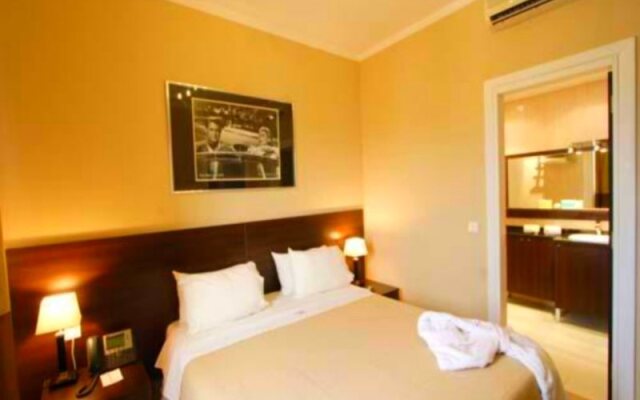 Golden Tulip Hotel Deville
