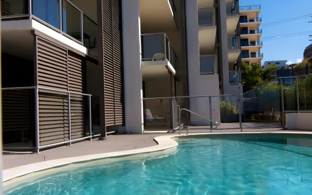 Merrima Court Holidays