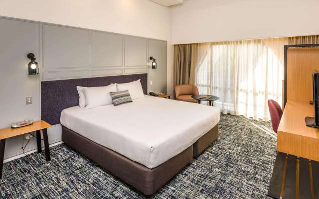 Chateau on the Park - Christchurch, a DoubleTree by Hilton