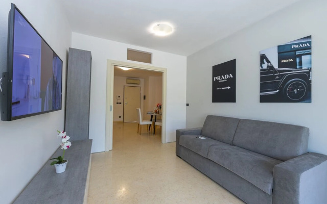 Rivoltella Apt With Pool 600m From Lake