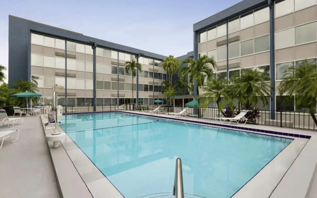 enVision Hotel Miami International Airport