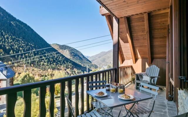 Luderna - Apartamento con terraza Bonaigua D8 Bordius