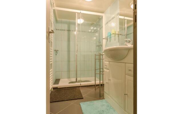 Gîte Saint-Hilaire-sous-Romilly, 4 pièces, 6 personnes - FR-1-543-72