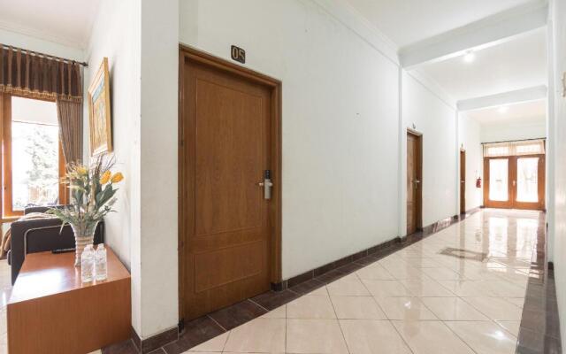 OYO 1339 Sinergi Hotel Tretes