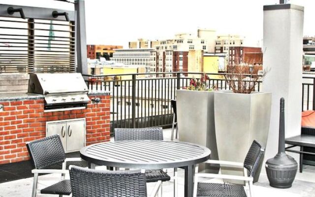 Weichert Suites at Thomas Circle