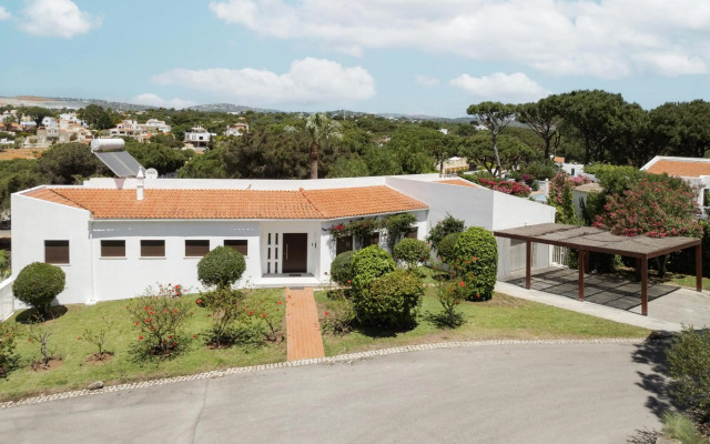 Vila Hibisco by Garvetur