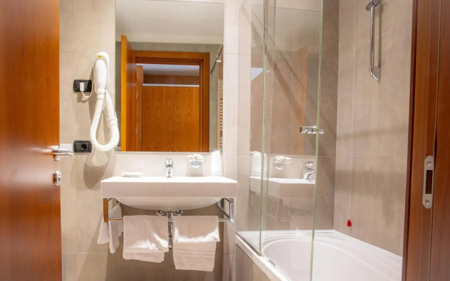 Hotel Mavino