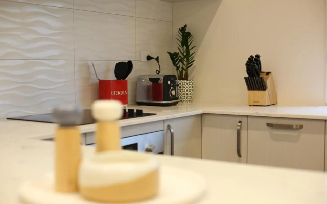 Cozy and comfortable, sunny three-storey building