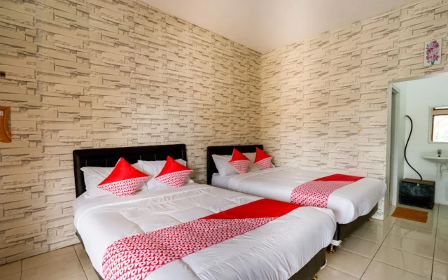 Super OYO 2961 Artana Bed & Breakfast