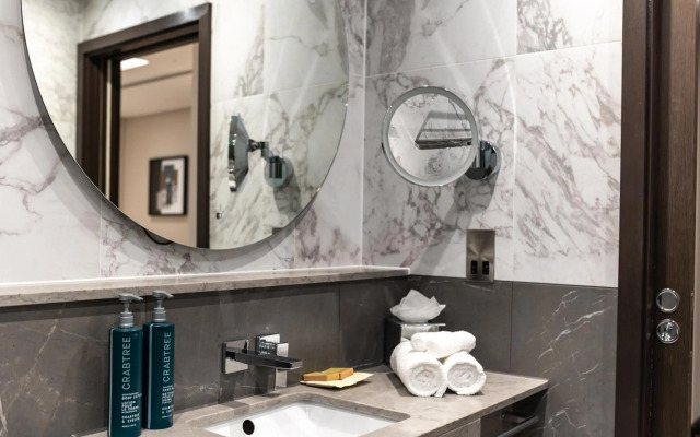 DoubleTree by Hilton London Victoria