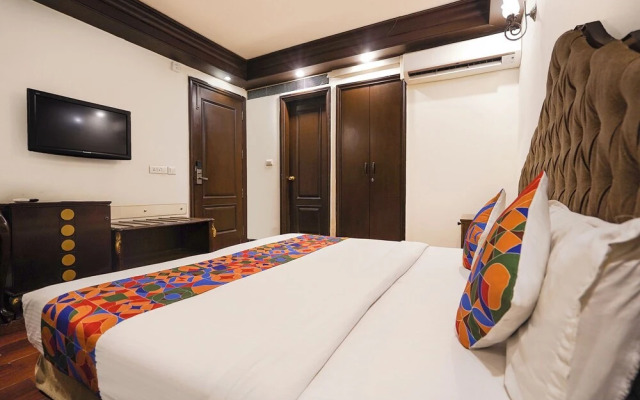 Fabhotel Nfc Royale