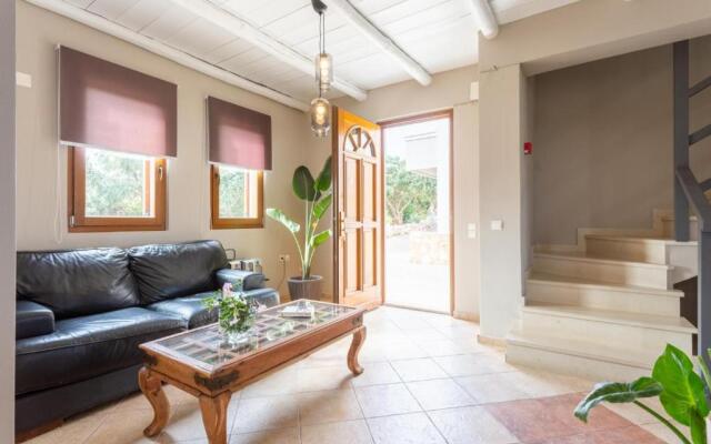 Neria Villas Collection