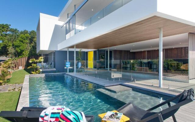 Bluey's Beach House - 5 Bedroom