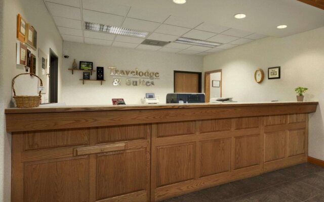 Travelodge & Suites by Wyndham Fargo/Moorhead